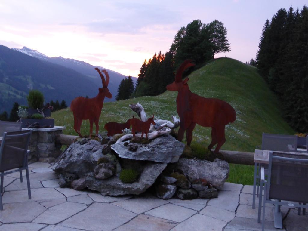 Hotel Berghaus Alpenroesli à Klosters-Serneus Extérieur photo