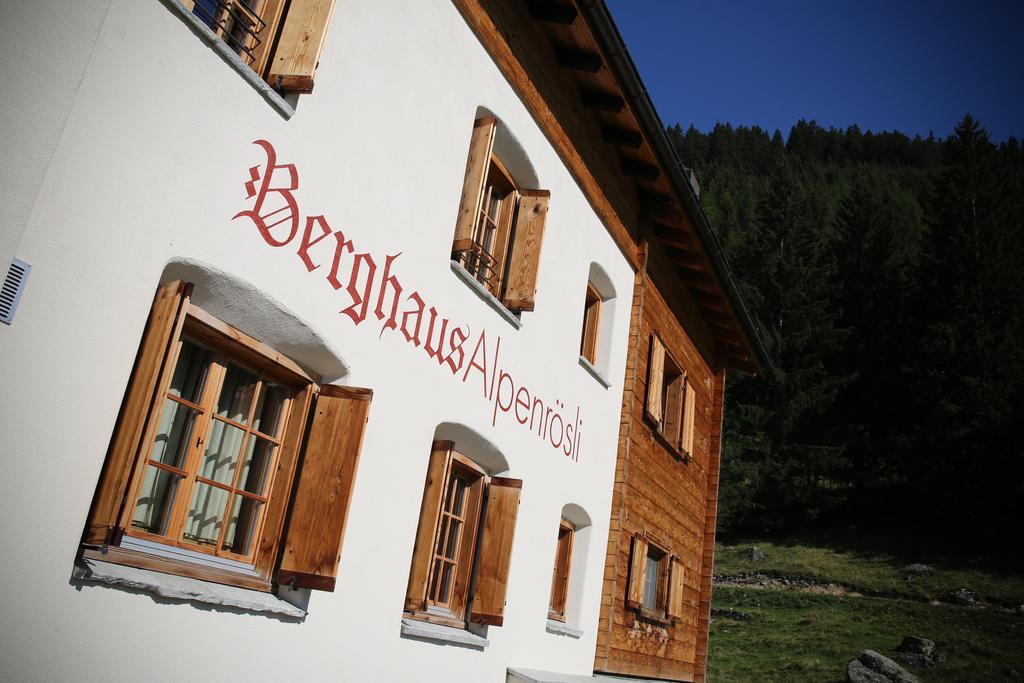 Hotel Berghaus Alpenroesli à Klosters-Serneus Extérieur photo