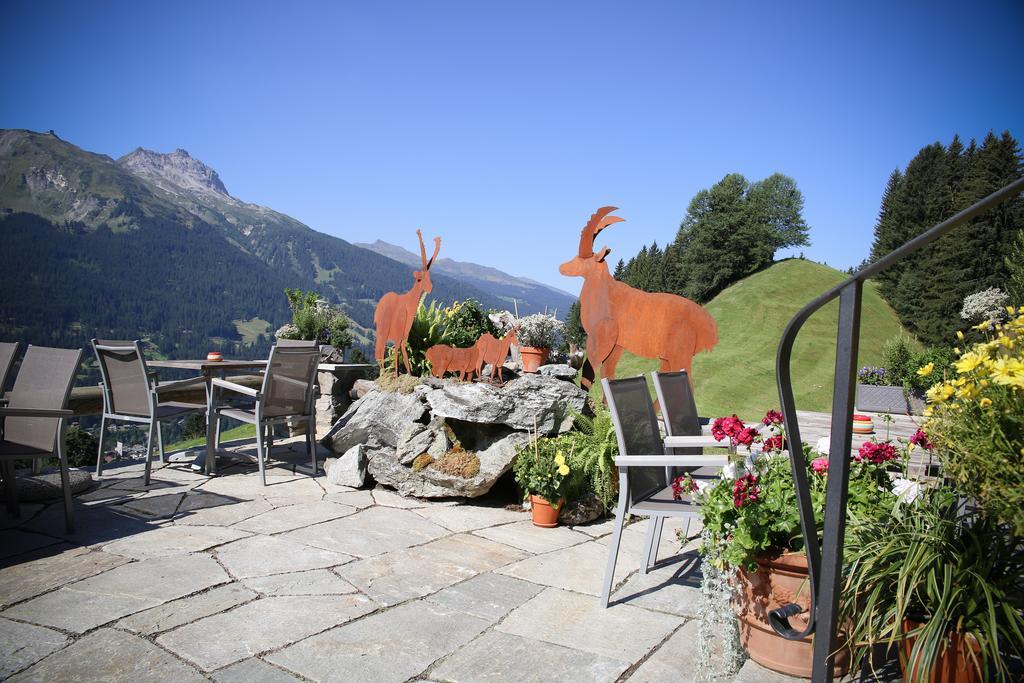 Hotel Berghaus Alpenroesli à Klosters-Serneus Extérieur photo