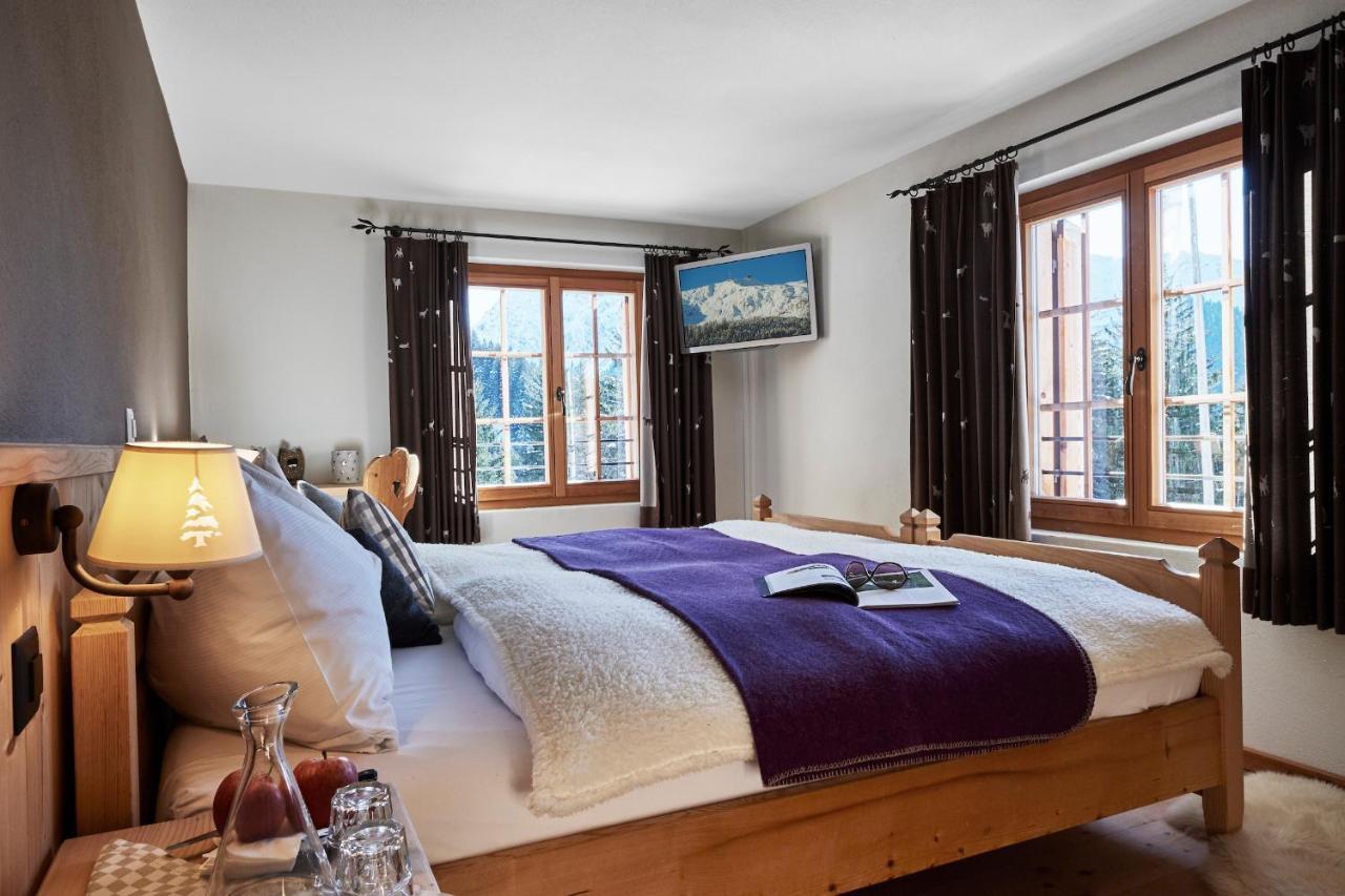 Hotel Berghaus Alpenroesli à Klosters-Serneus Extérieur photo