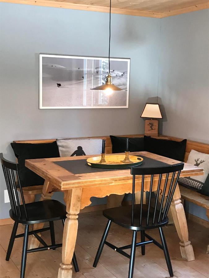 Hotel Berghaus Alpenroesli à Klosters-Serneus Extérieur photo
