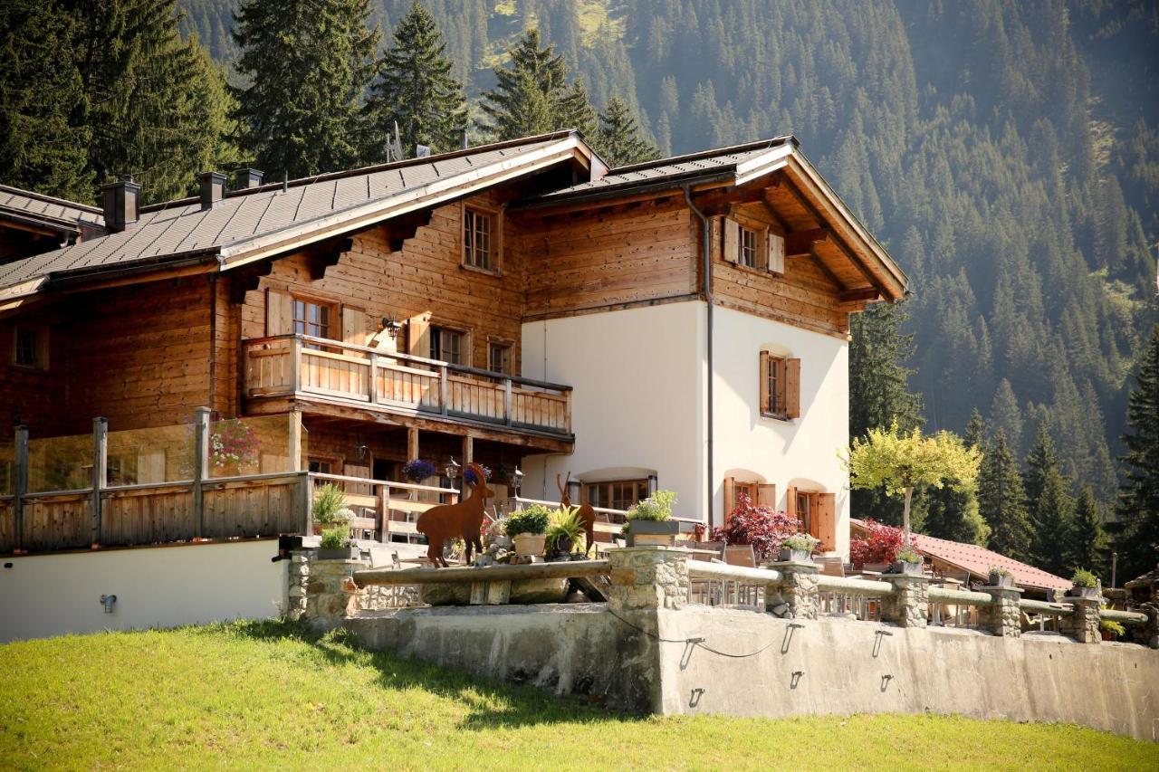 Hotel Berghaus Alpenroesli à Klosters-Serneus Extérieur photo